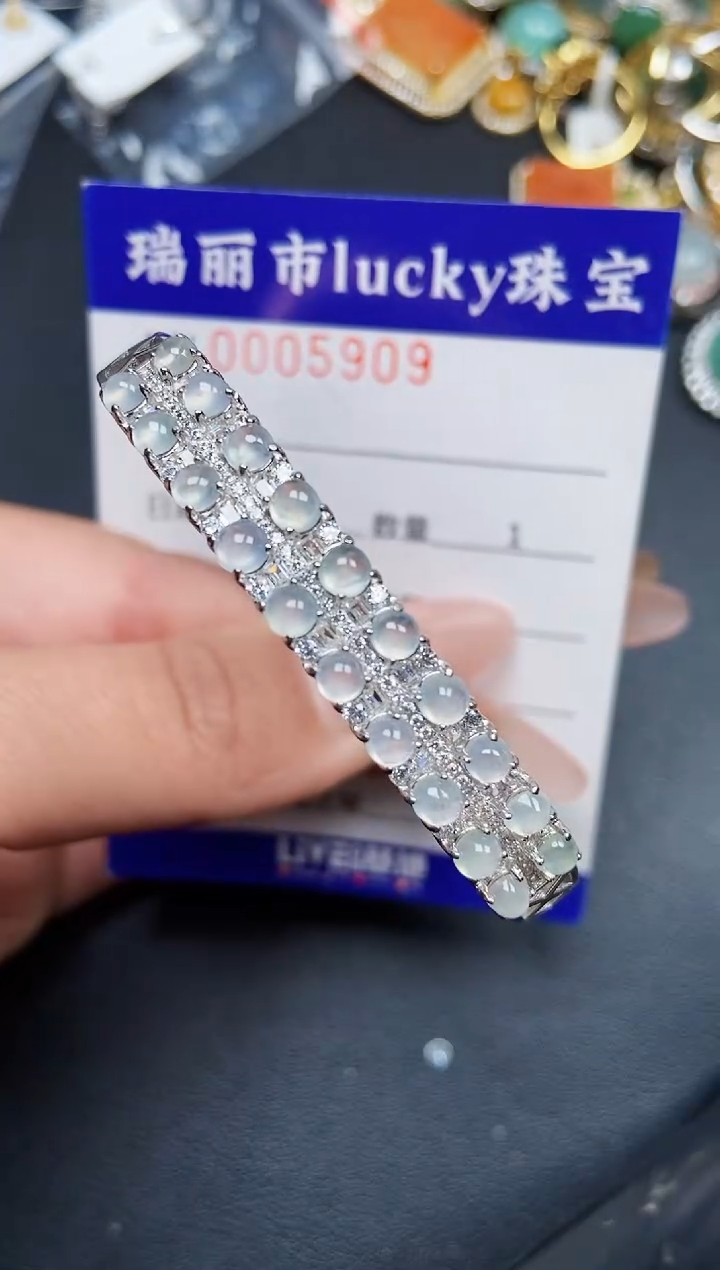 【闪购商品】翡翠颈饰银S925镶嵌5909