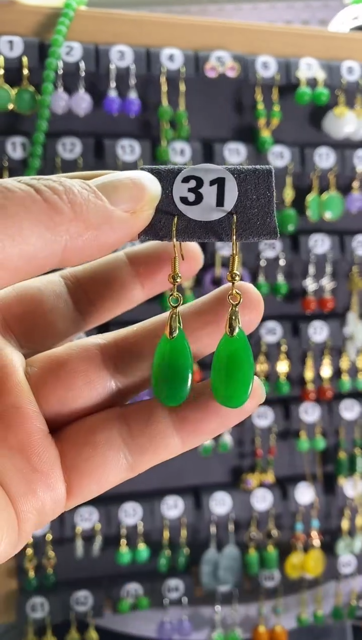 【闪购商品】翡翠耳饰银S925镶嵌31...