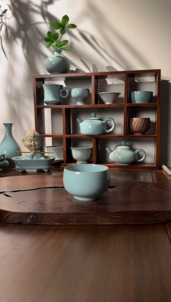 【闪购商品】杯汝窑天青釉色郗奎奎罗汉杯