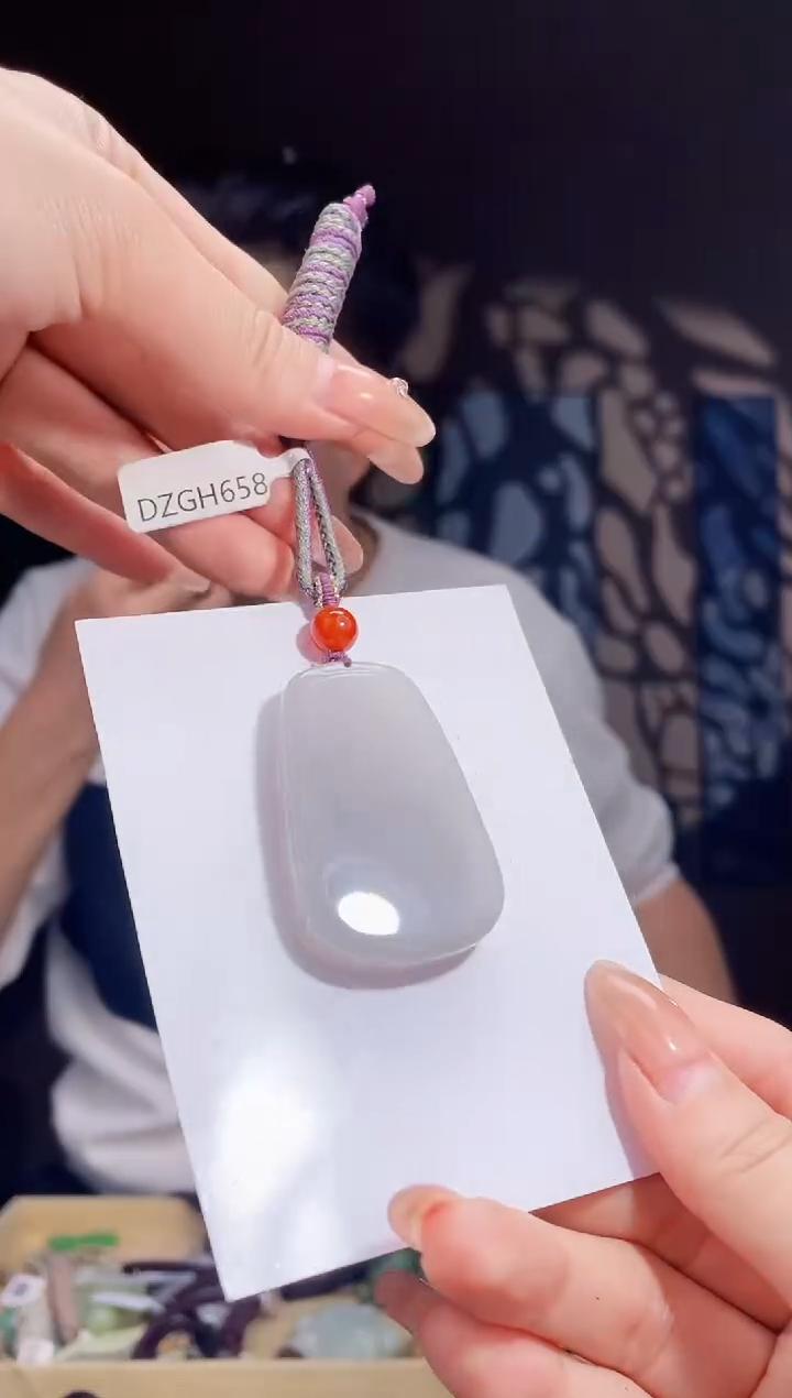 【闪购商品】和田玉颈饰未镶嵌拍一发一