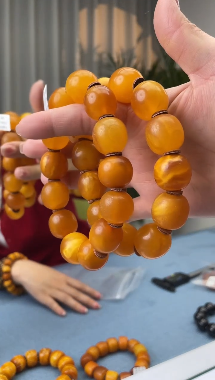 【闪购商品】蜜蜡珠宝奇石未镶嵌假一罚十，多样性发一件048.18