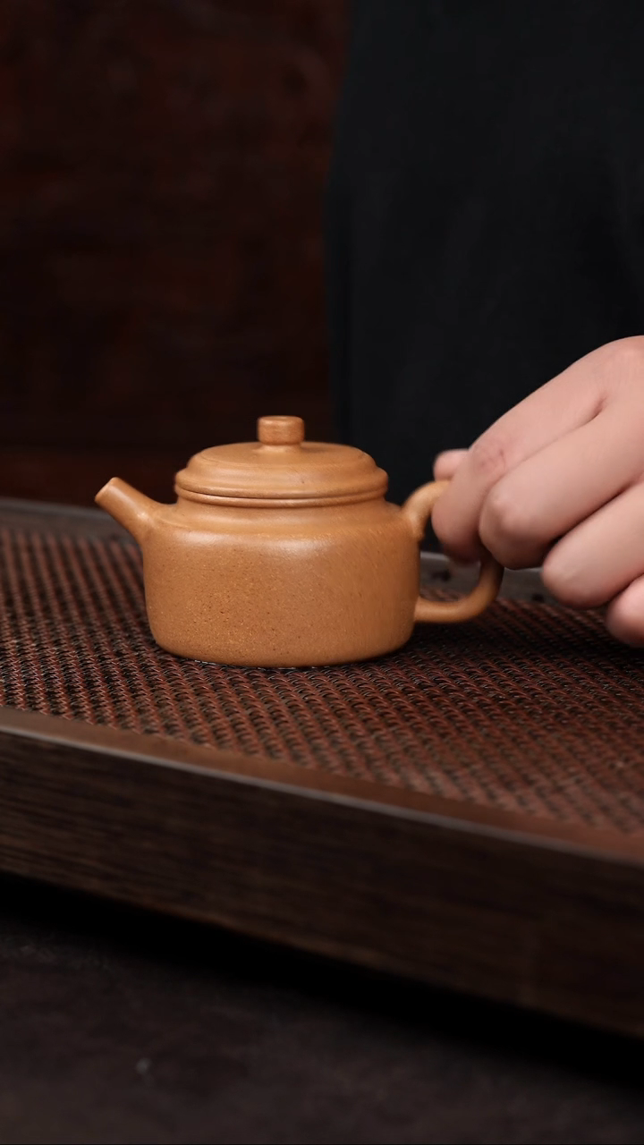 【闪购商品】紫砂茶壶老降坡德中