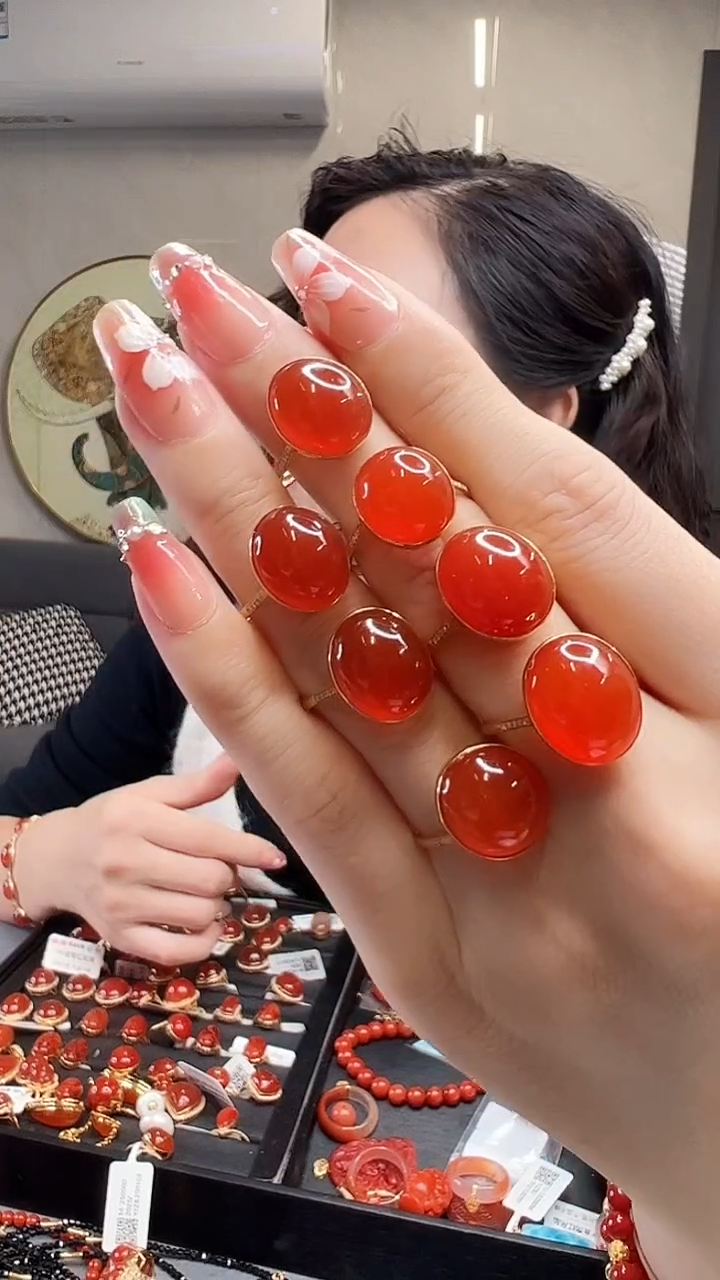 【闪购商品】南红玛瑙戒指18K金镶嵌/冰红/多样性发其一