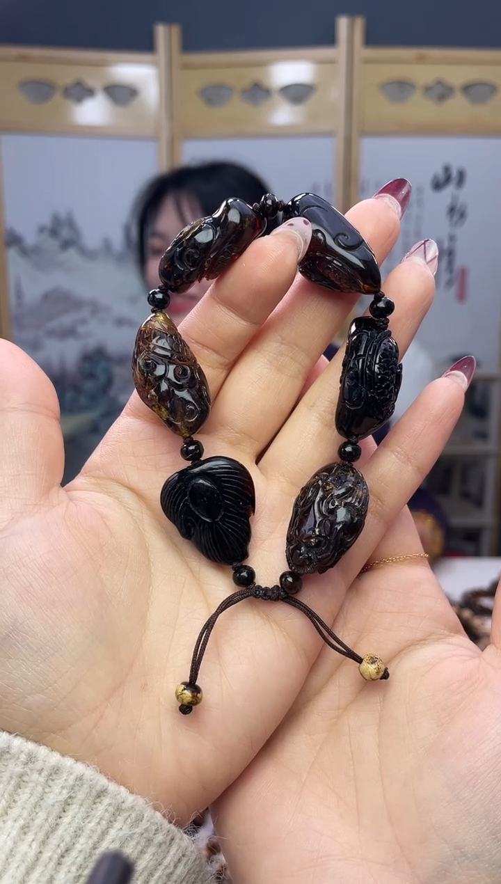 【闪购商品】琥珀裸石未镶嵌抚顺琥珀雕刻手串