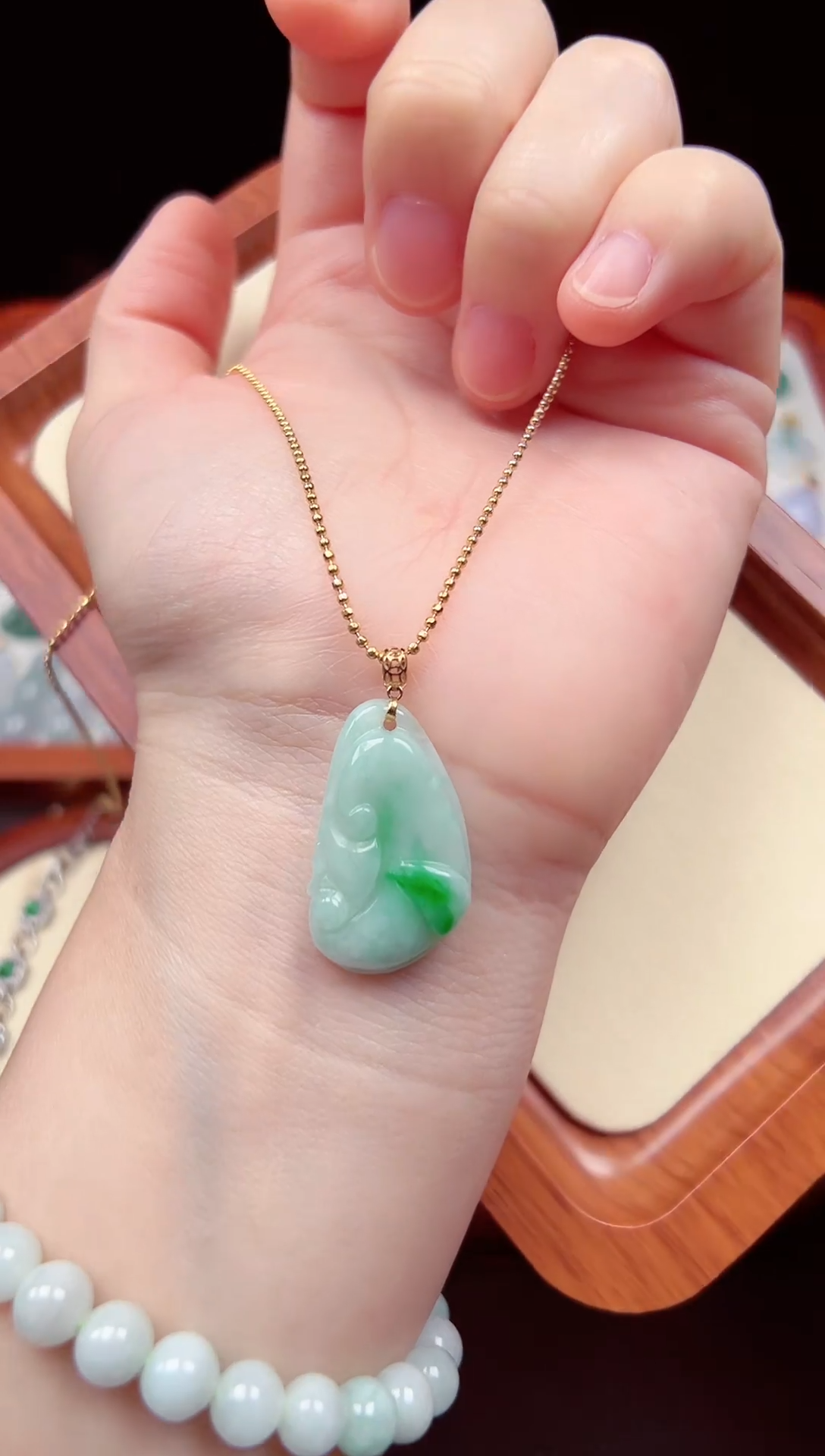 【闪购商品】翡翠颈饰18K金镶嵌如意