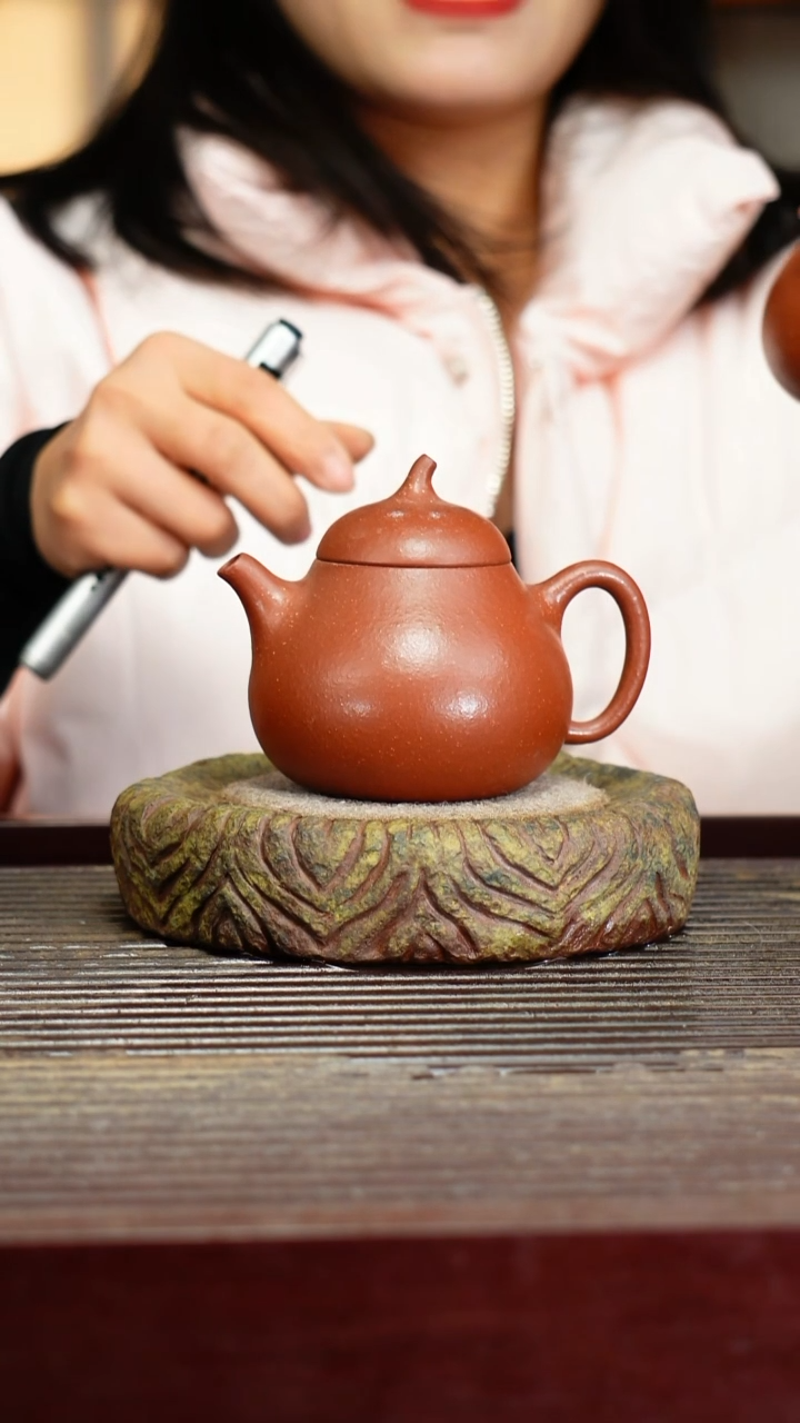 宜兴原矿紫砂壶茶壶宜兴原矿紫砂壶茶壶200C