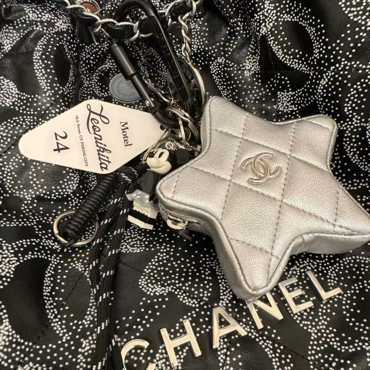 99新 Chanel/香奈儿 vic年终圣诞礼物 银色星星零钱包