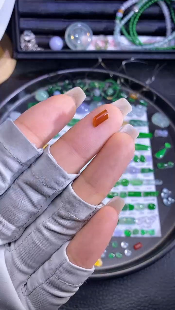 未镶嵌挂件翡翠珠子