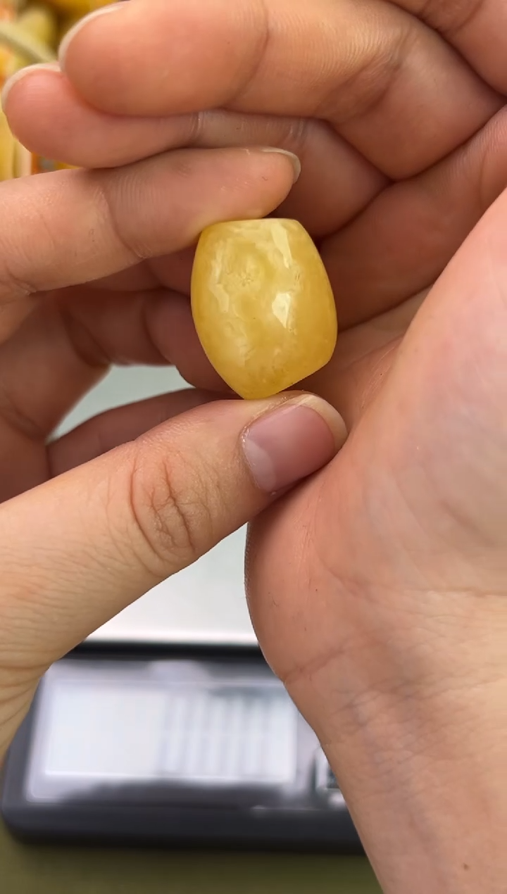 裸石琥珀未镶嵌琥珀蜜蜡吊坠
