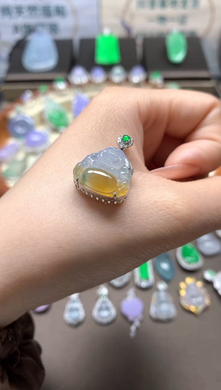 【闪购商品】翡翠吊坠(不含链)18K金镶嵌挂件