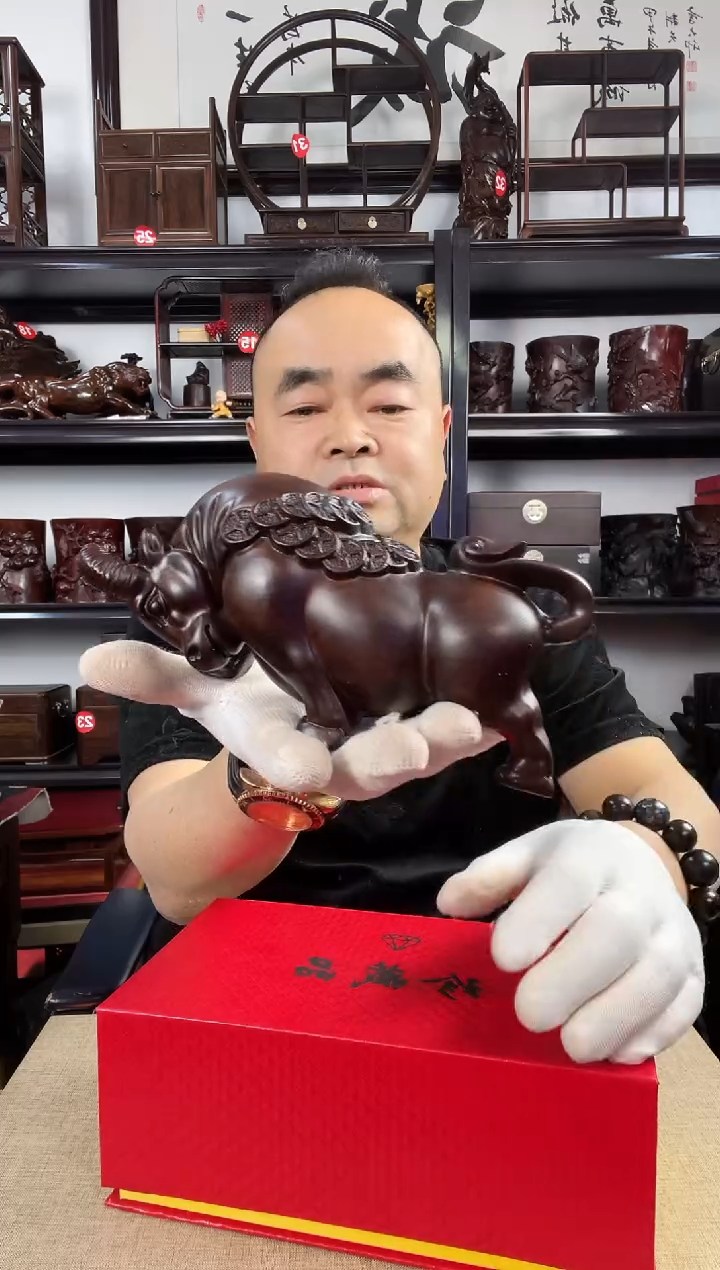 木老李红木工艺品牛大