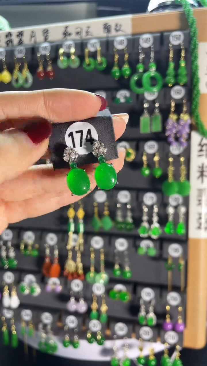 【闪购商品】翡翠耳饰银S925镶嵌174...