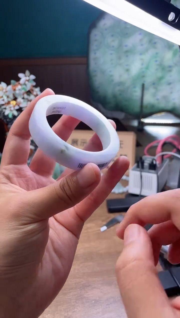 【闪购商品】定制翡翠手镯未镶嵌定制