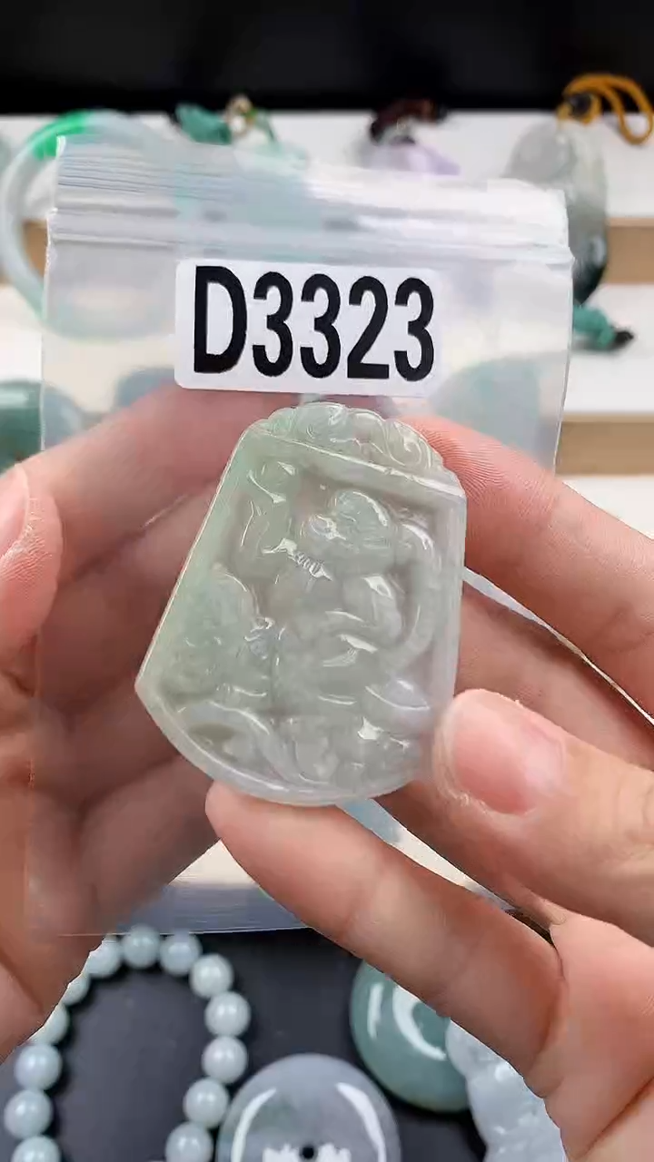 颈饰未镶嵌翡翠天然翡翠吊坠挂件