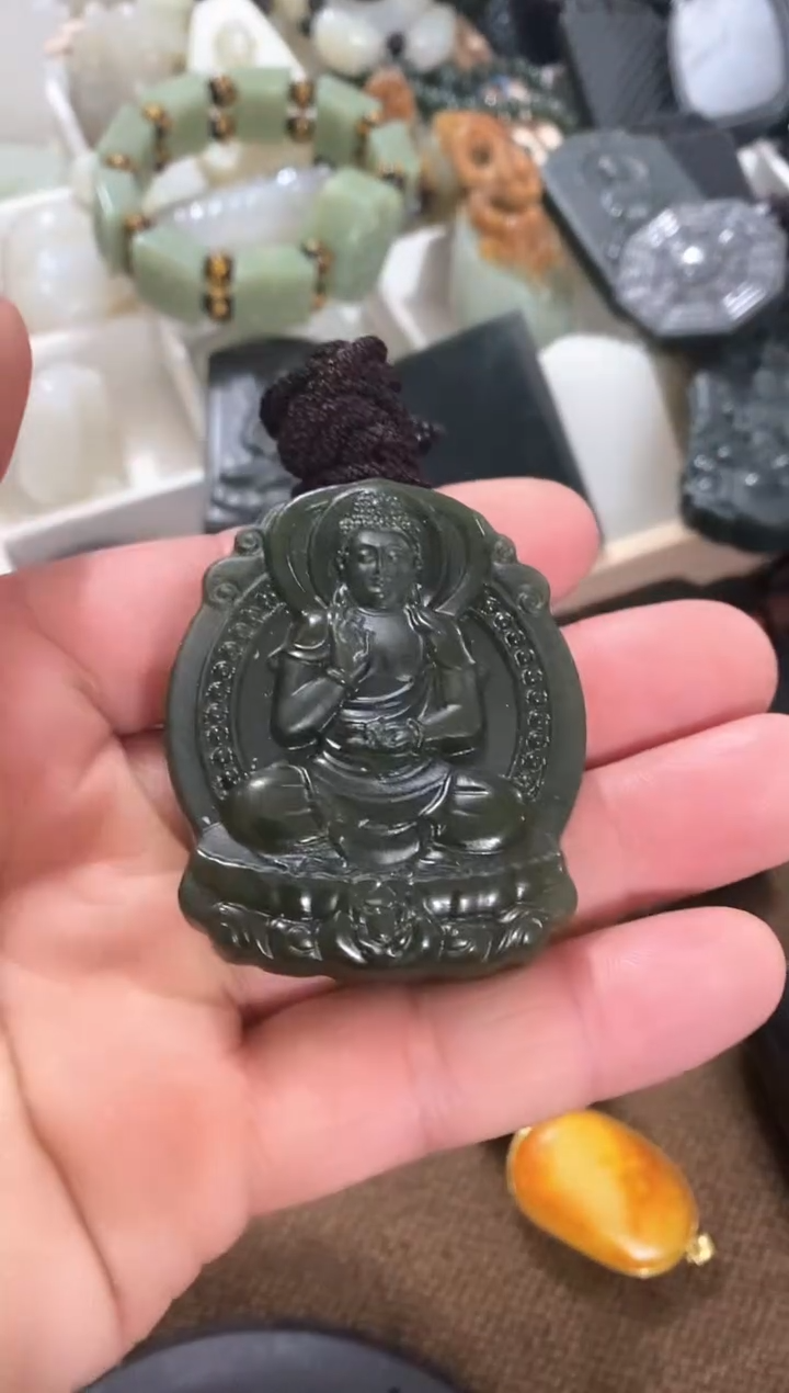 【闪购商品】和田玉吊坠(不含链)未镶嵌碧玉 阿弥