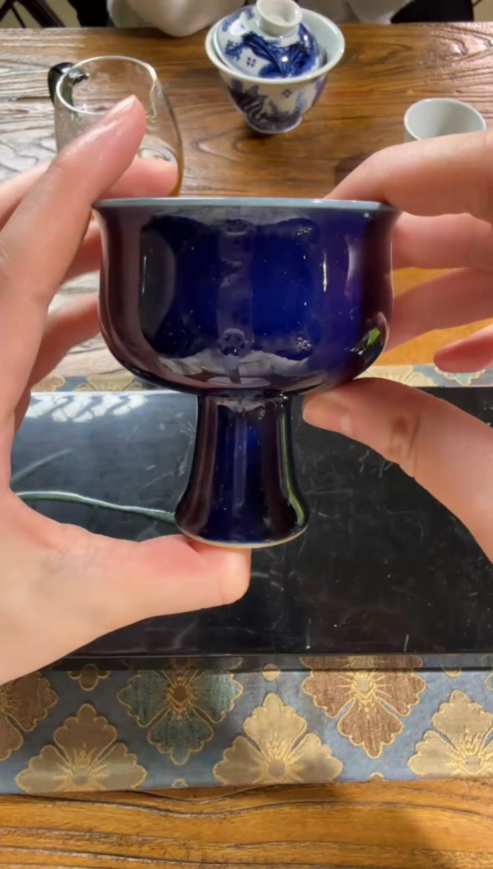 宝石蓝高足杯宝石蓝高足杯