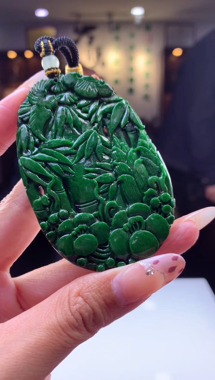 【闪购商品】定制翡翠未镶嵌挂件发货（拍一发一）