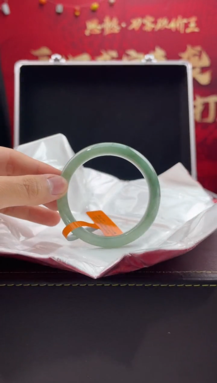 【闪购商品】翡翠手镯未镶嵌7翡翠手镯