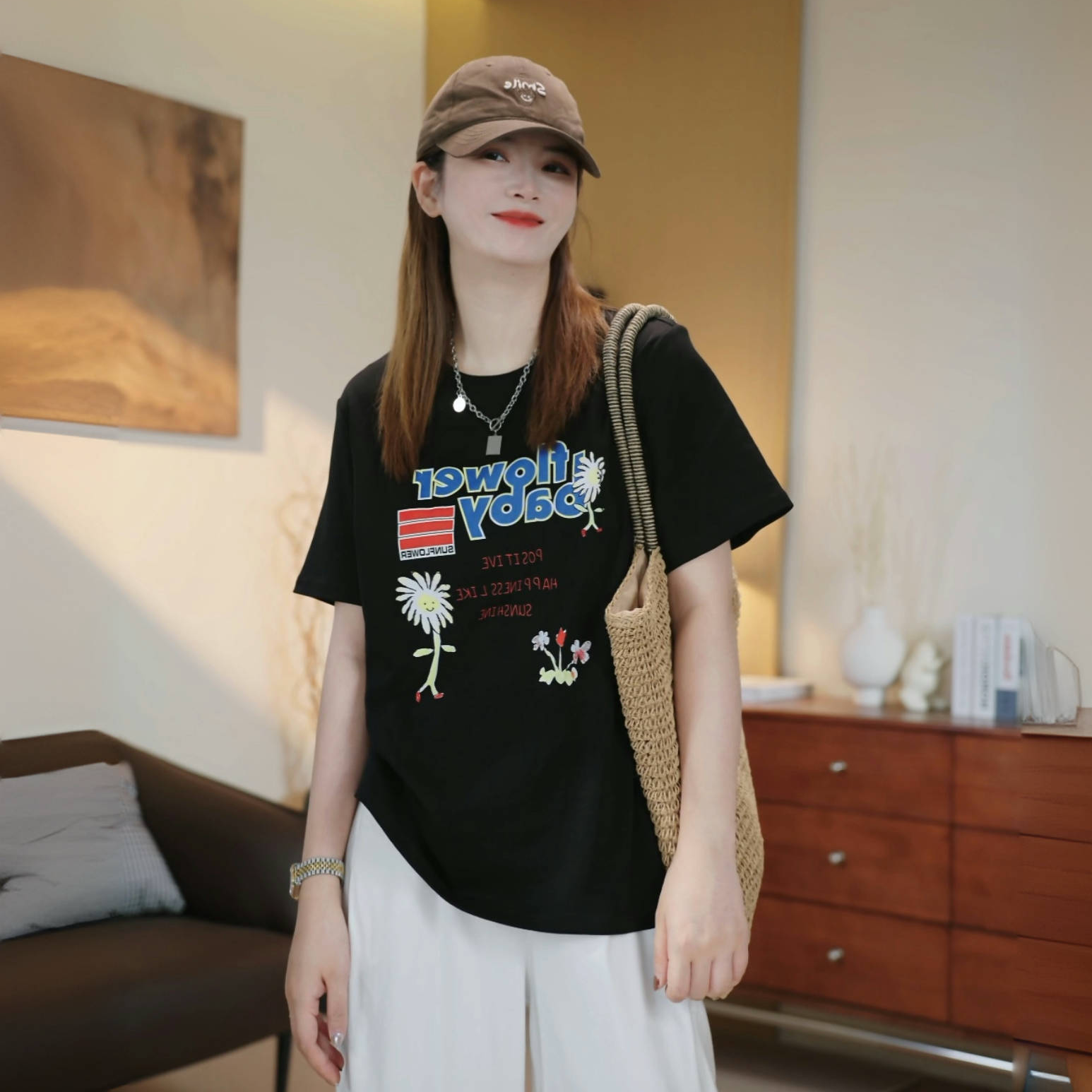 【花朵朵】2025夏季小众新款时尚宽松圆领印花休闲百搭短款T恤