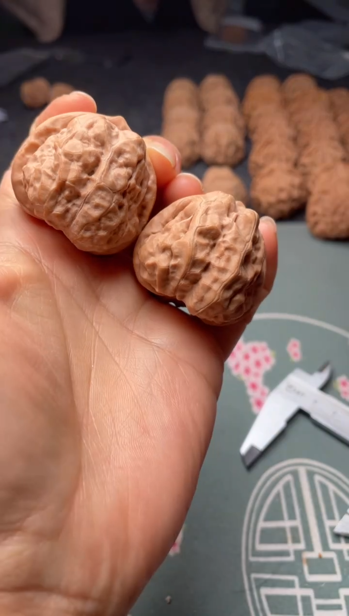 把件文玩核桃w5   蛤蟆头  38尺