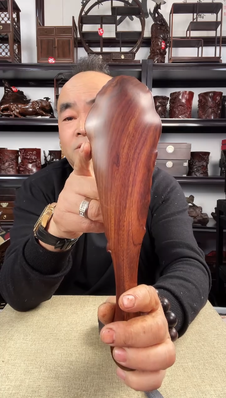 木老李红木工艺品捶背