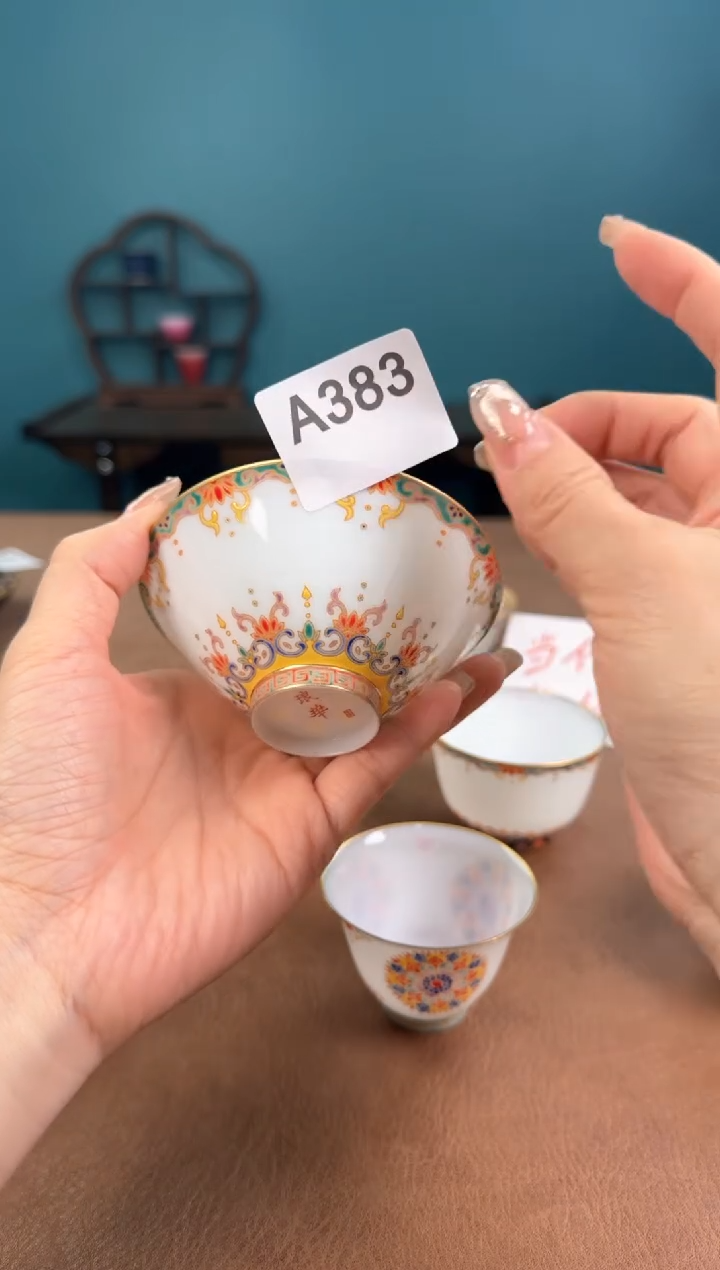 初*月a383珐琅彩微瑕敦煌薄胎杯！