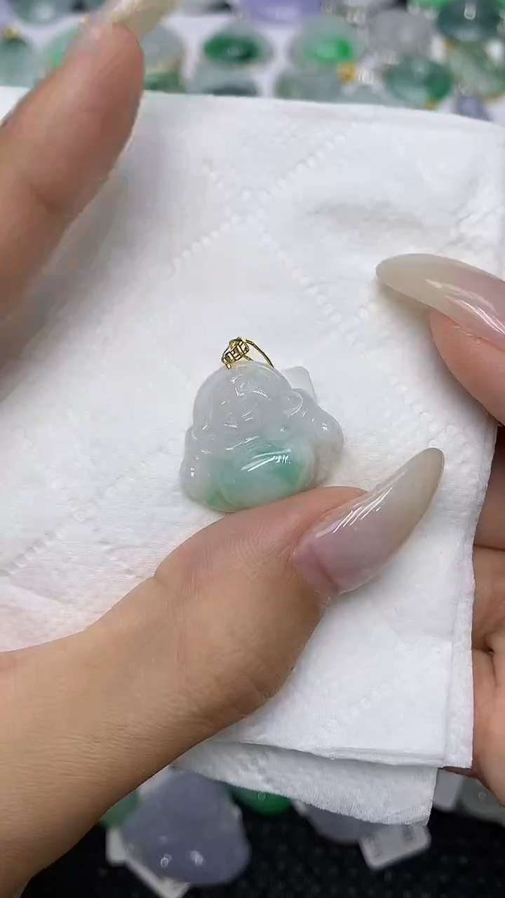颈饰18K金镶嵌翡翠111111111111111