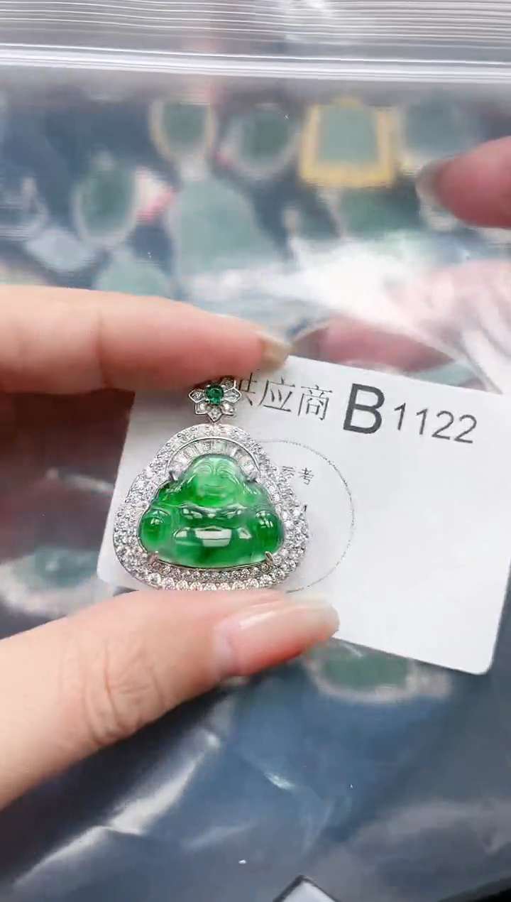 【闪购商品】翡翠颈饰未镶嵌1122赠皮绳