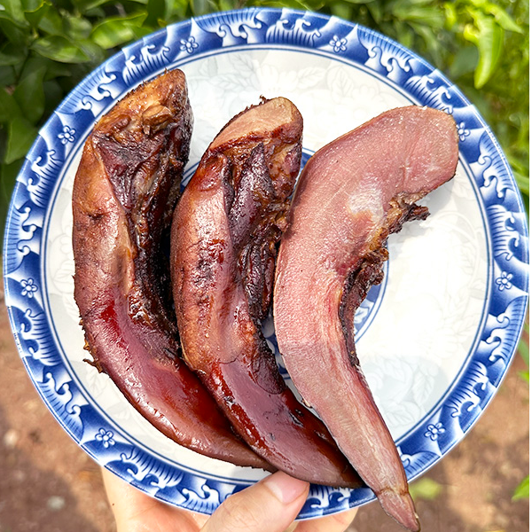 传统工艺柴火慢熏腊猪舌川渝风味农家特产