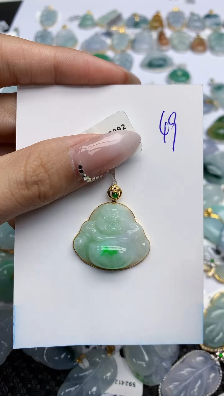 【闪购商品】翡翠颈饰18K金镶嵌天然翡翠A货