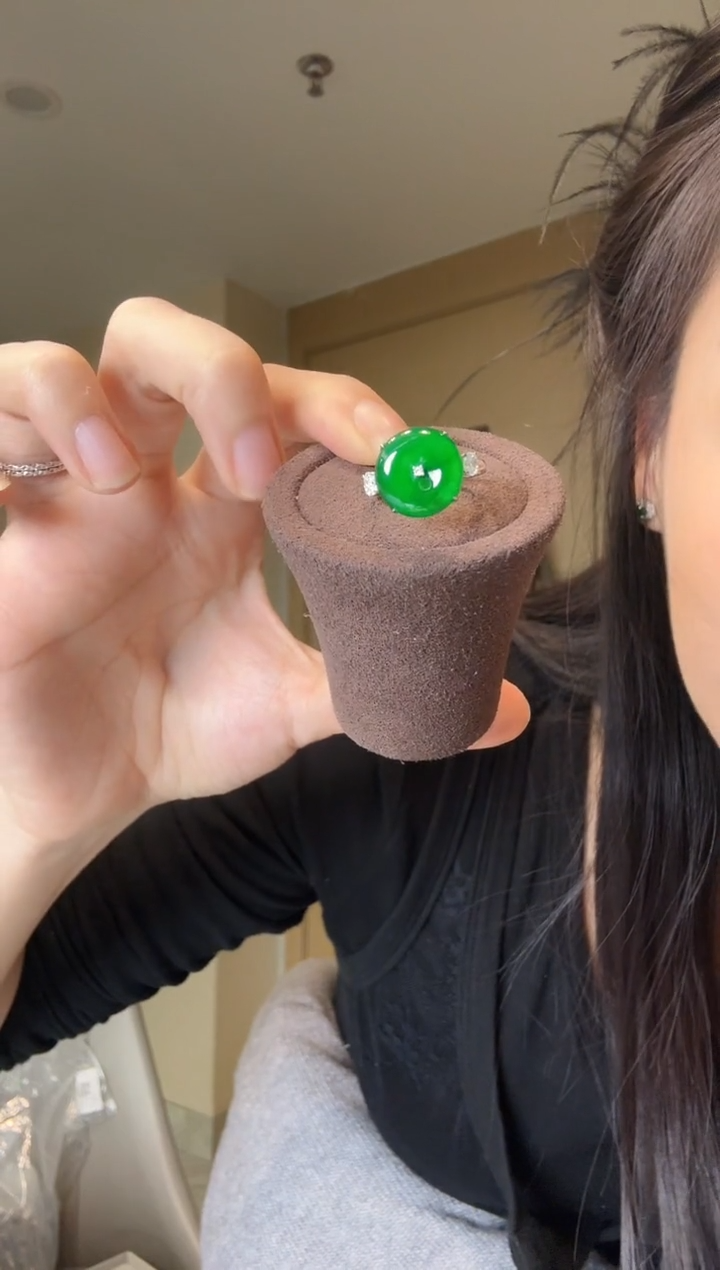 【闪购商品】翡翠戒指18K金镶嵌天然翡翠戒指