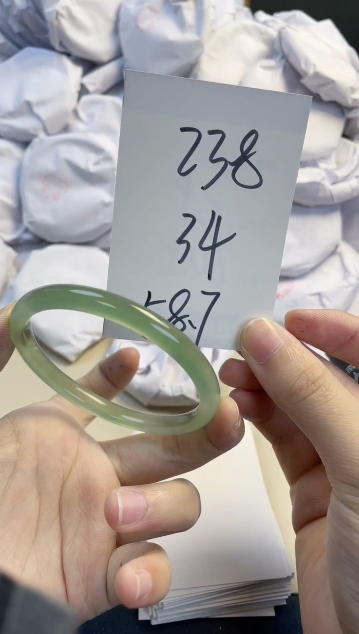 【闪购商品】玛瑙/玉髓手镯未镶嵌238