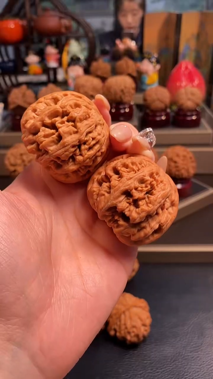 【闪购商品】文玩核桃把件C80大粗筋45