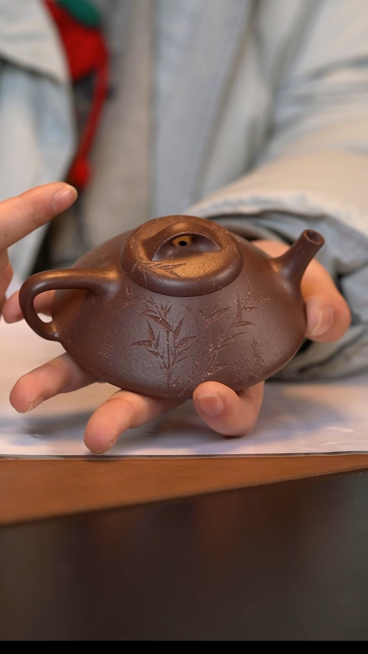 茶壶紫砂宜兴原矿紫砂壶    底槽清   150cc