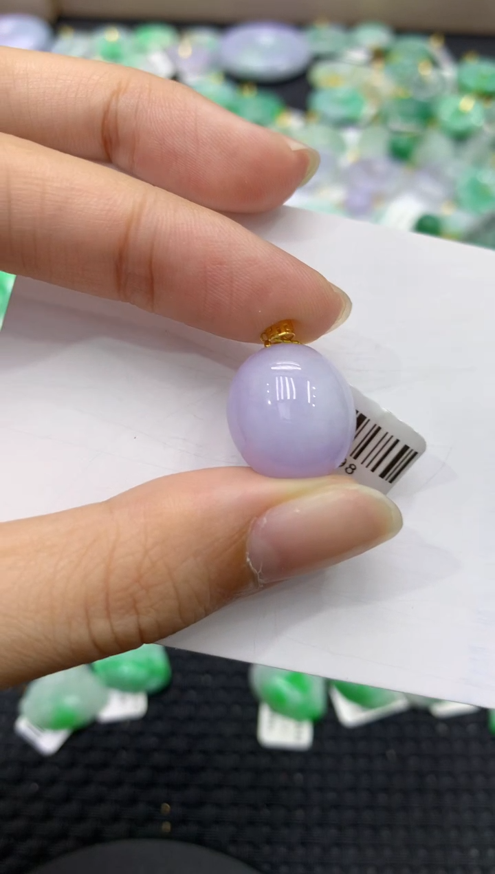 颈饰18K金镶嵌翡翠天然缅甸翡翠A货