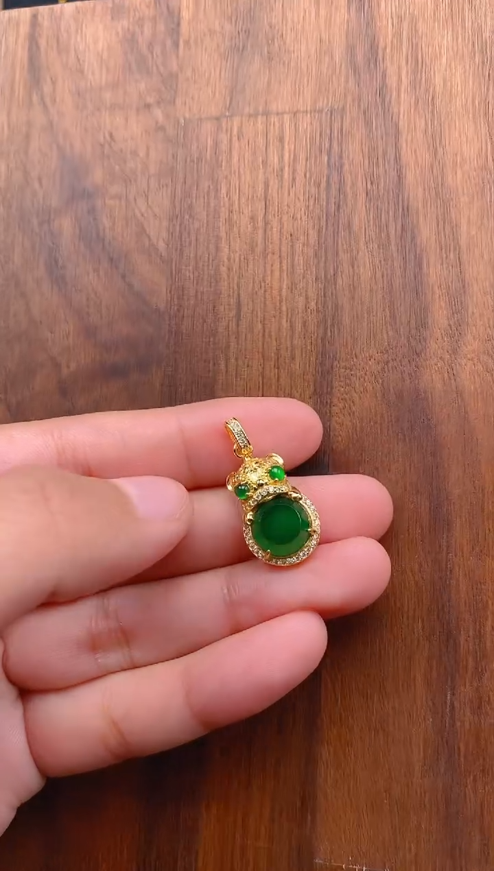 【闪购商品】翡翠吊坠(不含链)银S925镶嵌貔貅无事牌