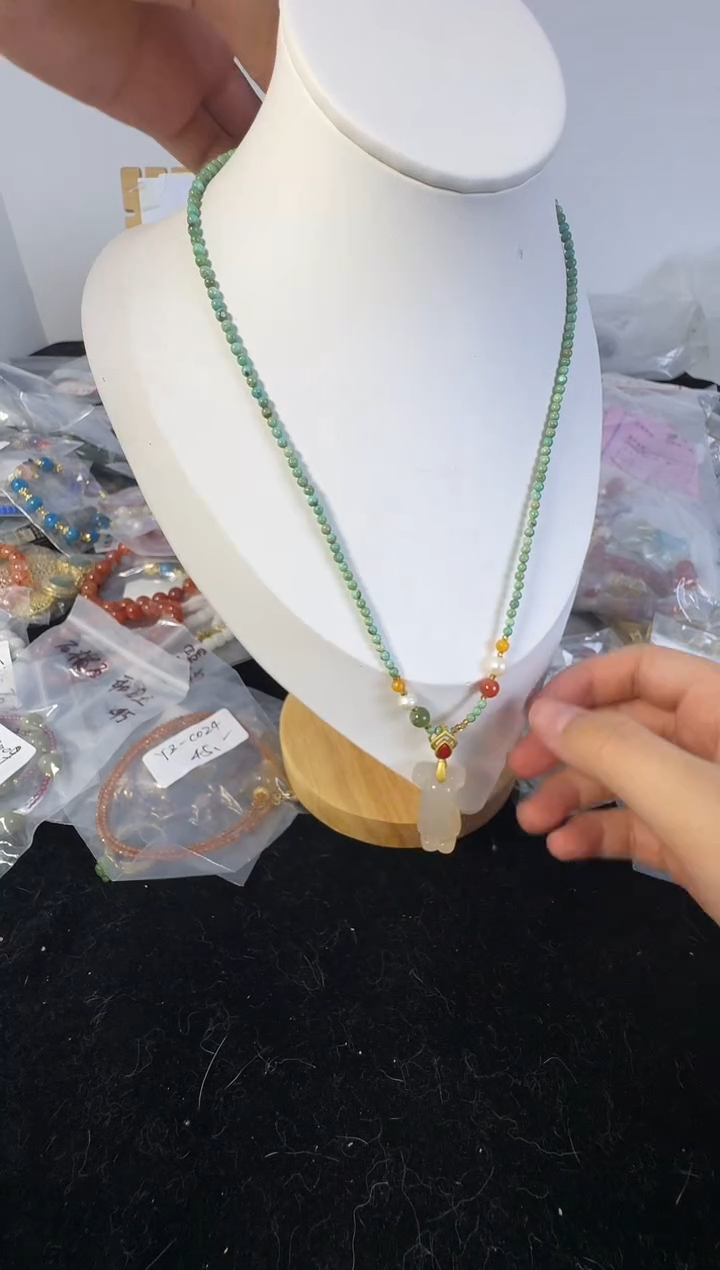 【闪购商品】玛瑙/玉髓颈饰合金录