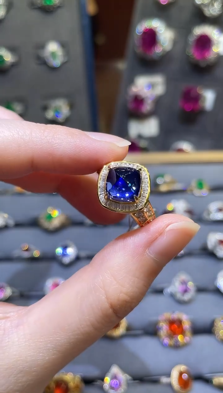 【闪购商品】坦桑石戒指18K金镶嵌/糖塔