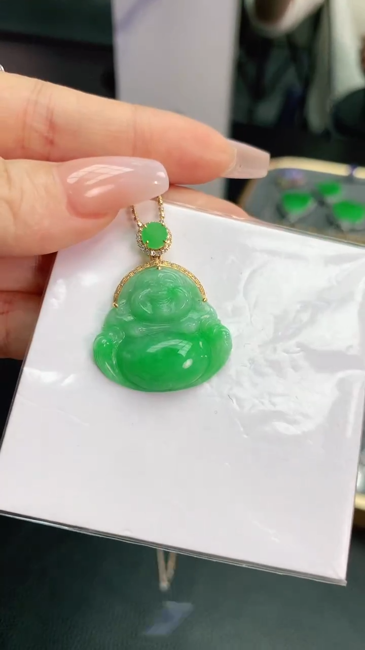 【闪购商品】翡翠颈饰18K金镶嵌赠礼盒证书