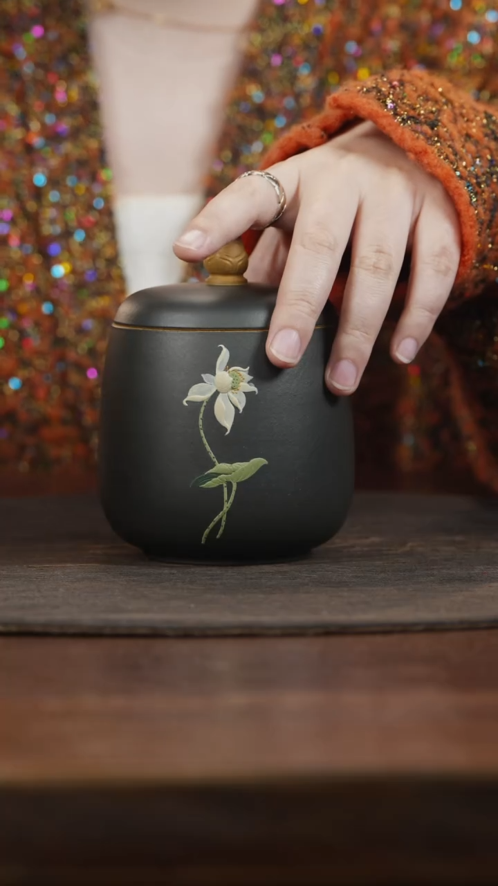 【闪购商品】紫砂茶叶罐小罐荷花钮天青泥泥绘荷花