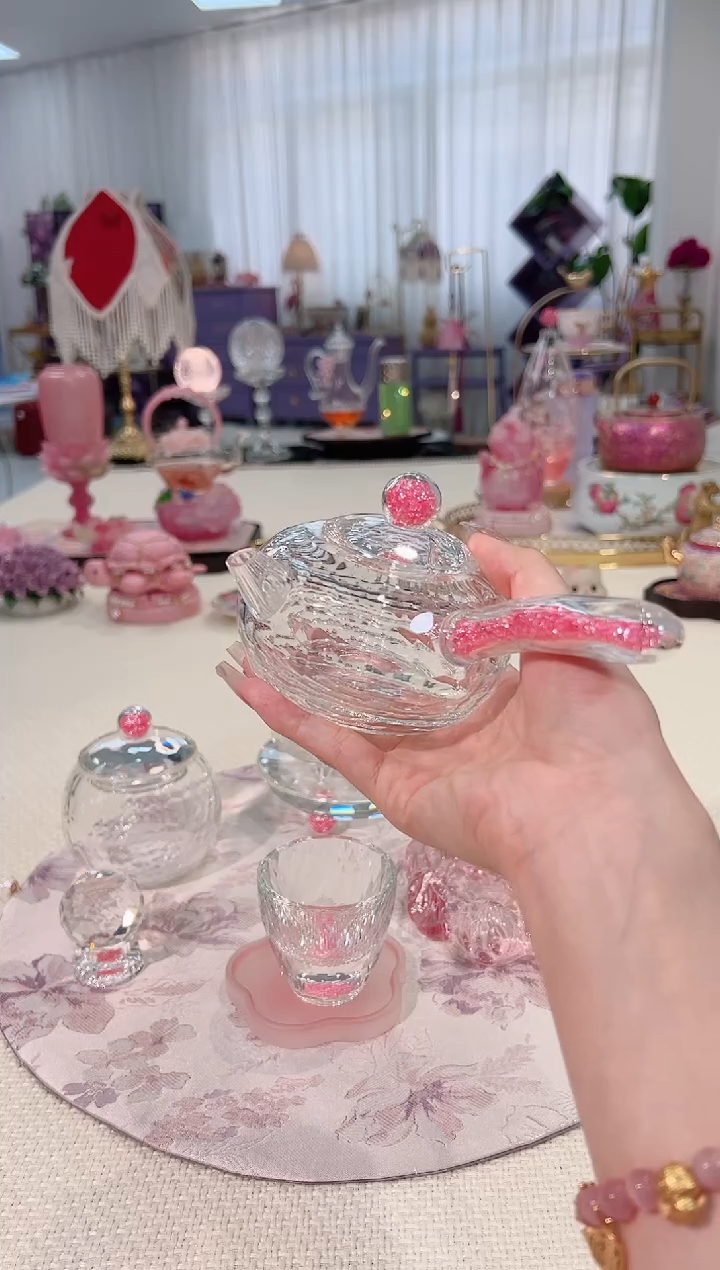 玺宴----粉钻侧把壶--如图  