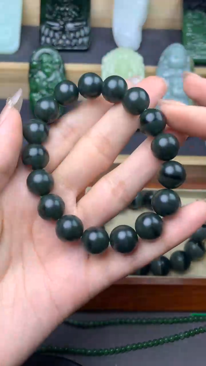 【闪购商品】定制和田玉挂件拍一发一不退不换