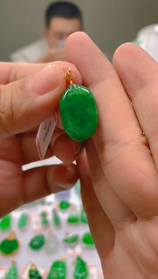 【闪购商品】翡翠颈饰18K金镶嵌新号开播，全场乱卖