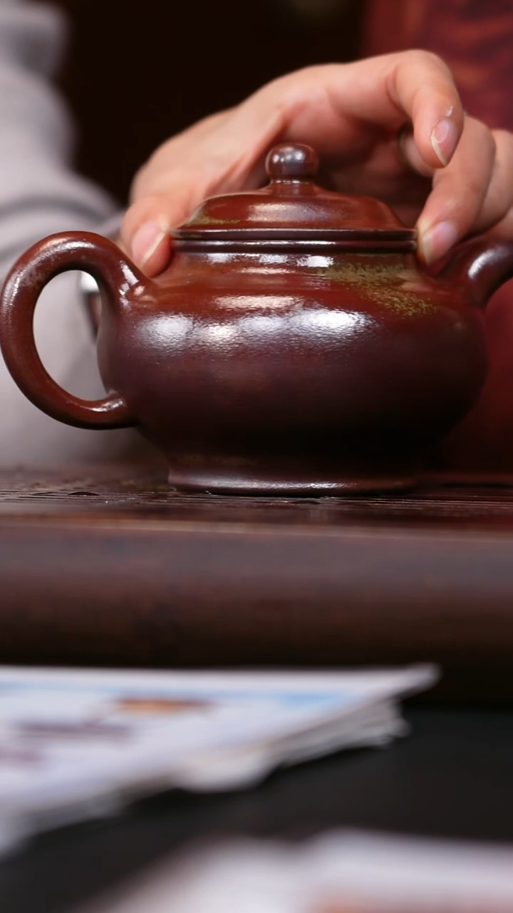 央广国宝苑紫砂茶壶 15