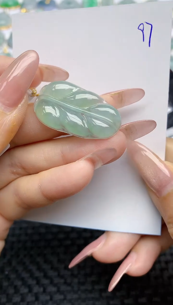 【闪购商品】翡翠颈饰18K金镶嵌天然A货翡翠 97
