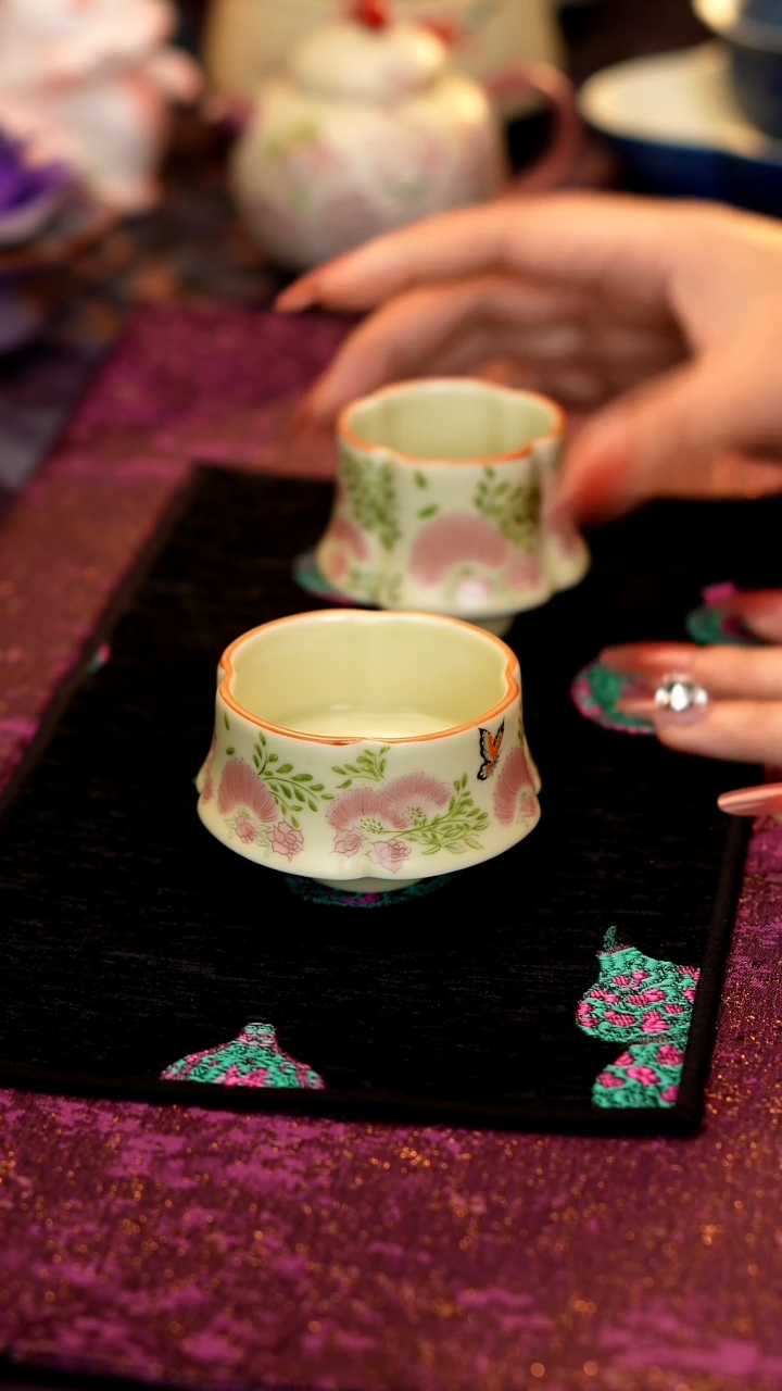 合欢花对杯······