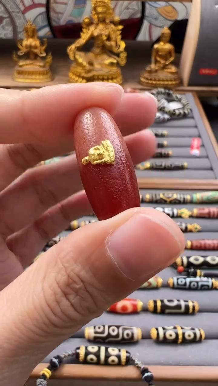 【闪购商品】玛瑙挂件18K金镶嵌吊坠