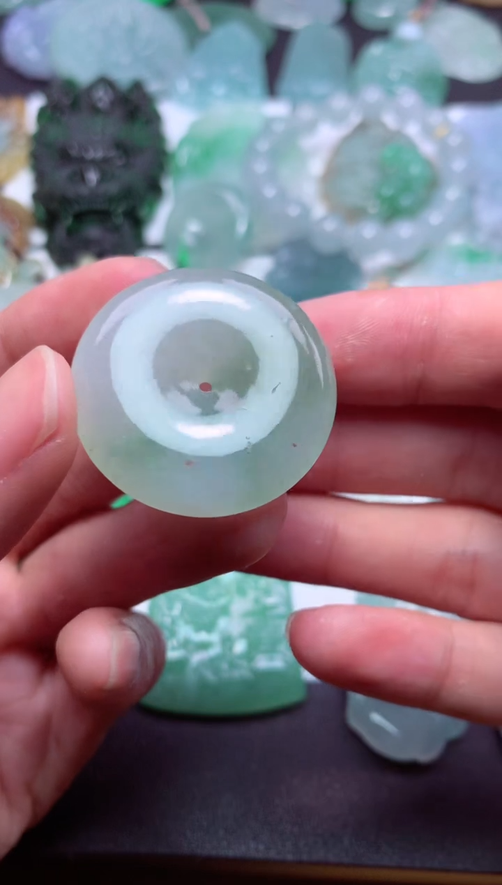 【闪购商品】翡翠颈饰未镶嵌天然翡翠