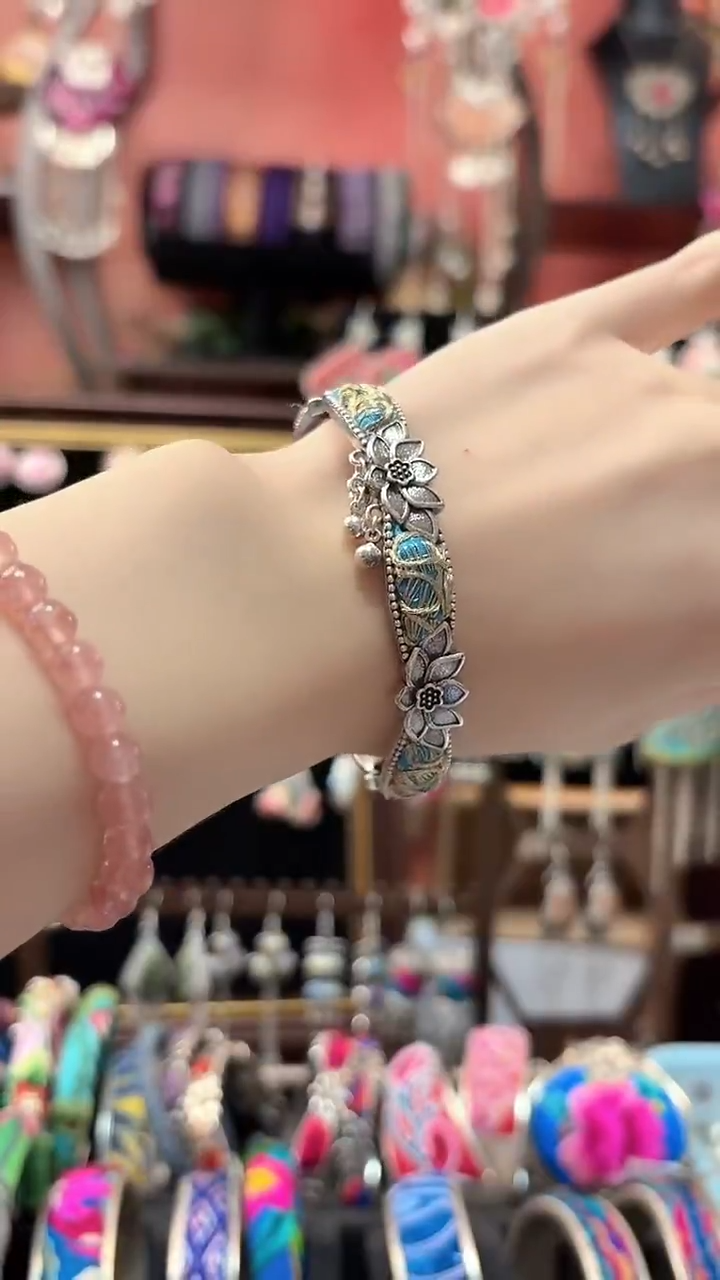 织绣 云织谣民族风精美饰品   98