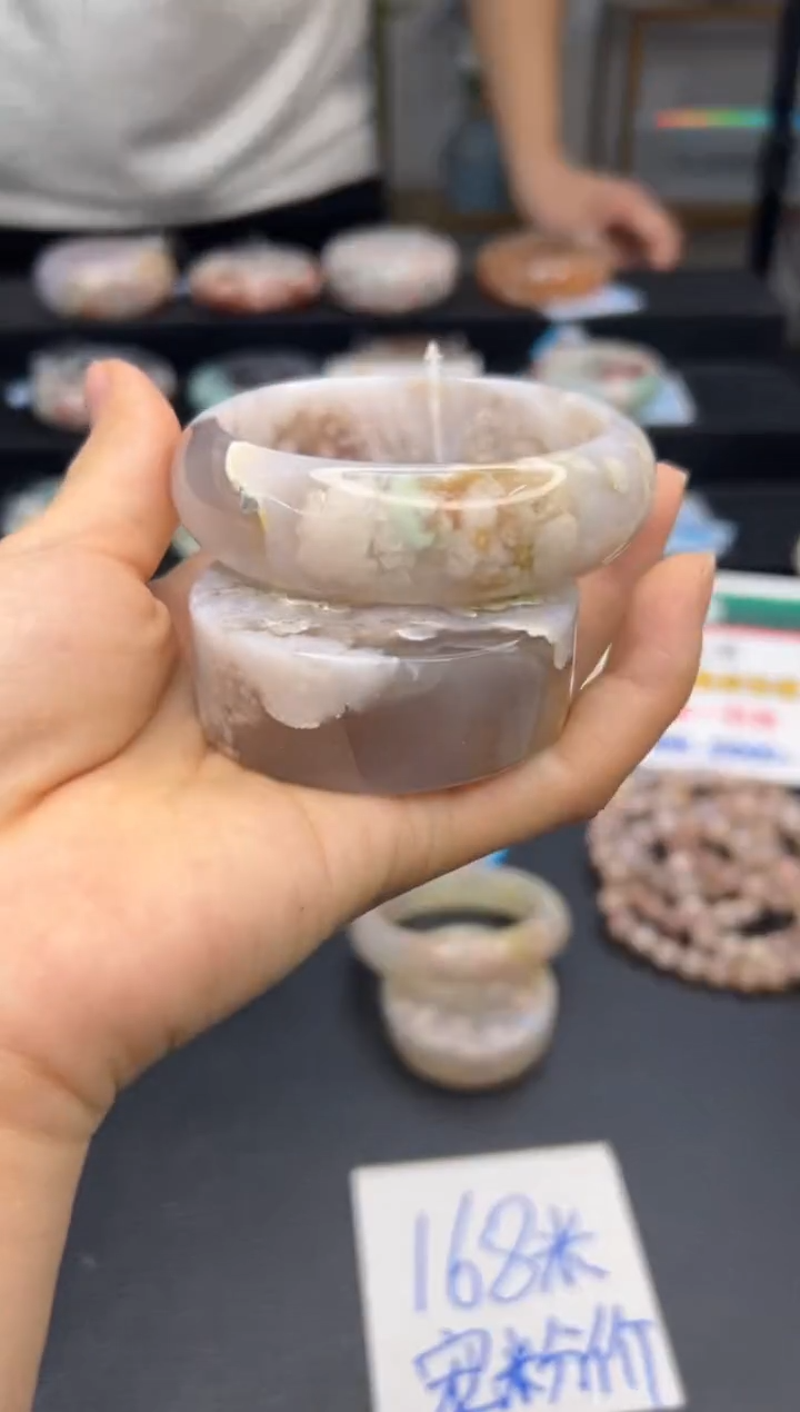 【闪购商品】石英质玉手镯未镶嵌A1502(58圈赠送镯心)